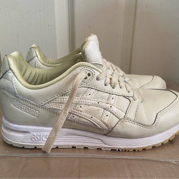 Asics women’s gelsaga trainers size UK 5 - Picture 10 of 16